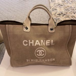 Chanel deauville tote
